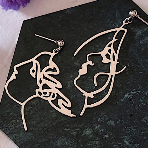 Minimalist Art Portrait Drop Earrings - Picture 6 of 6
